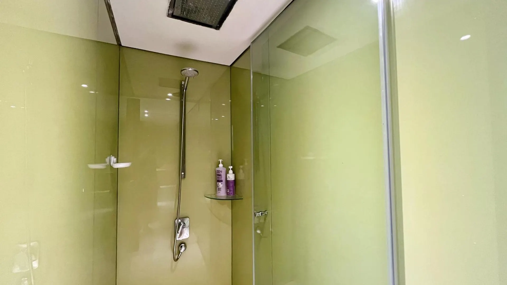 Sky Suites Leisure 3Br Suite At Klcc Kuala Lumpur 0*,